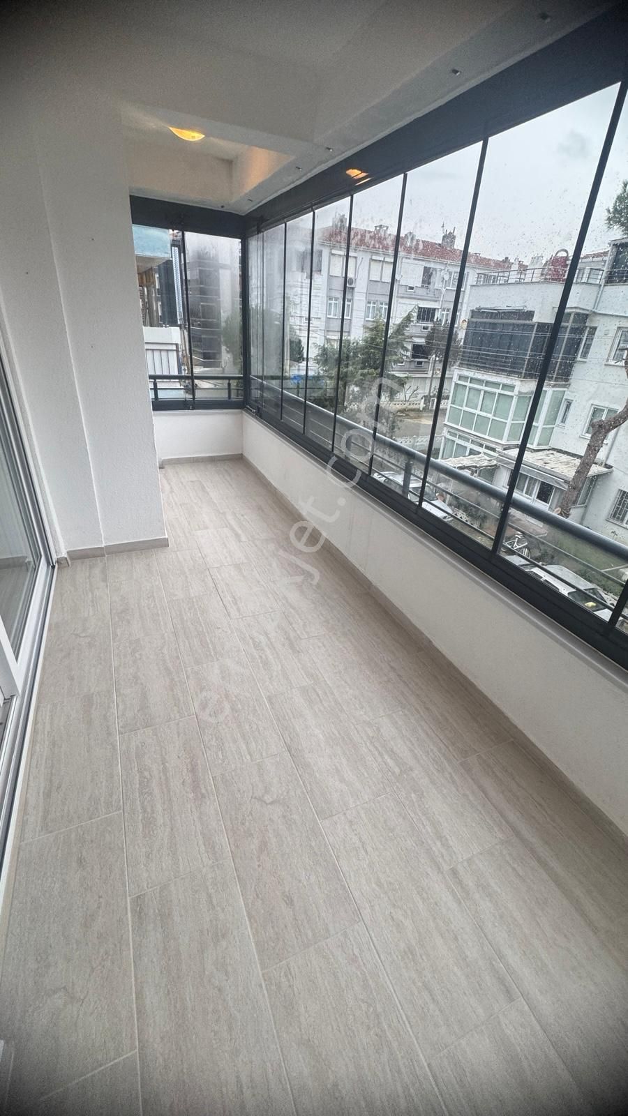 2+1 Ful Tadilatı Yapılmış Merkezi Konumda Cumhuriyet Mah Denize 150 Mt Fırsat Daire - Görsel 10