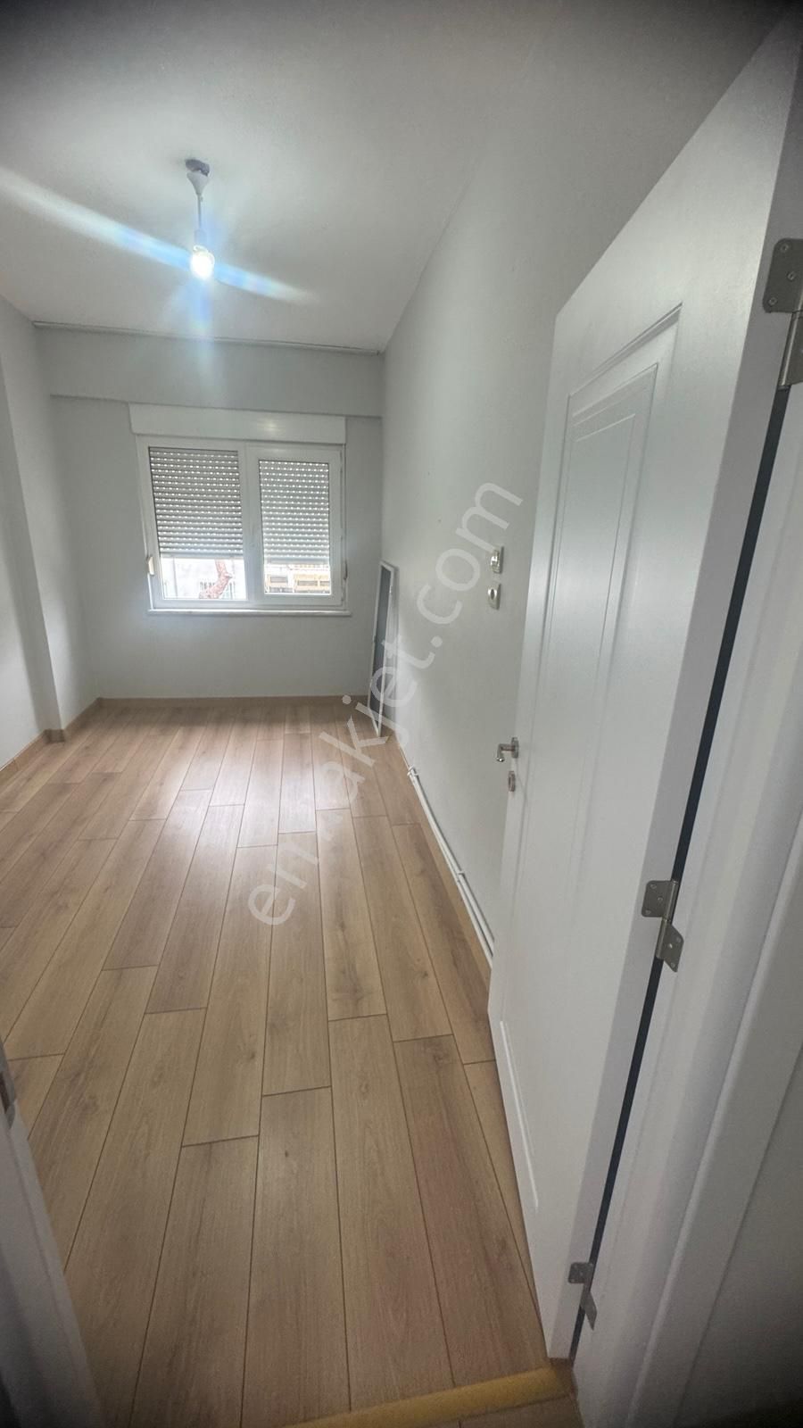 2+1 Ful Tadilatı Yapılmış Merkezi Konumda Cumhuriyet Mah Denize 150 Mt Fırsat Daire - Görsel 2