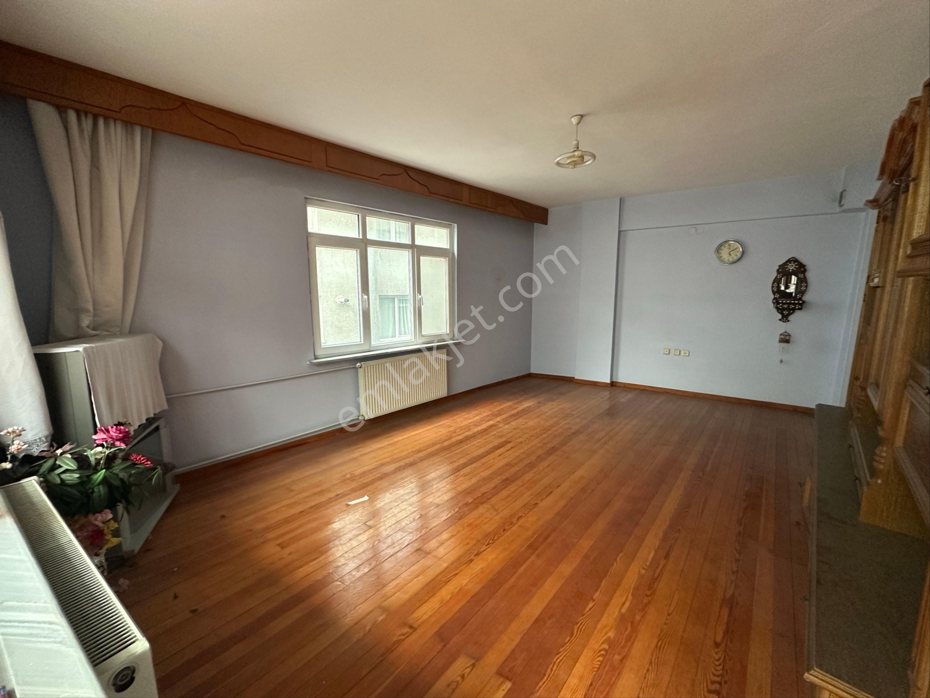 Remax Duygu Ersöz- Cadde Üzerınde 3+1 Satılık Daıre - Görsel 10
