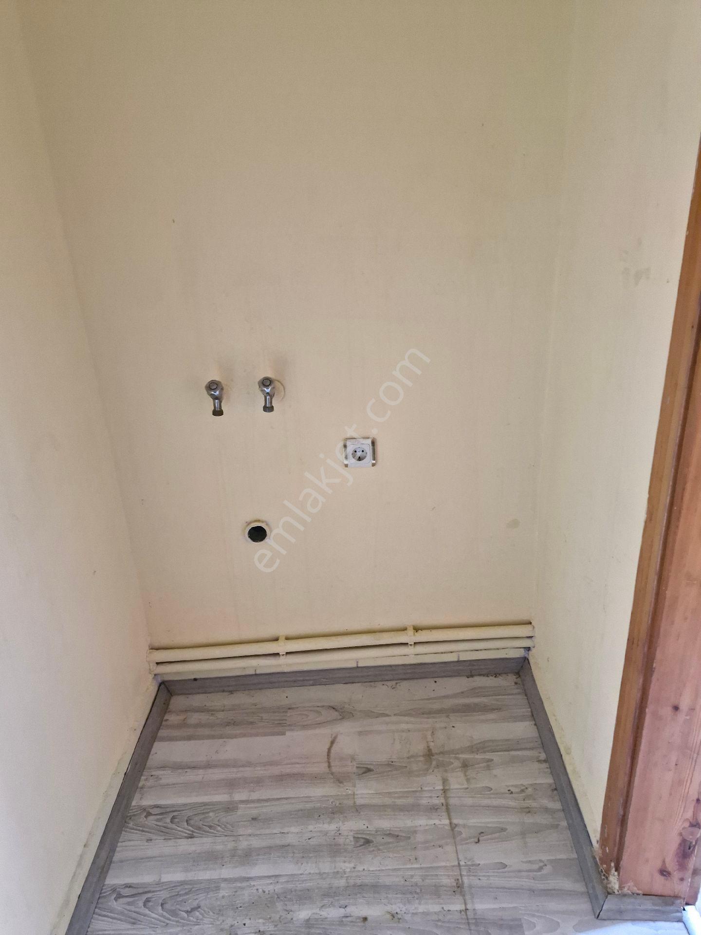 Merkezde İyaş Otel Yanı Ara Kat 3+1 Daire - Görsel 19