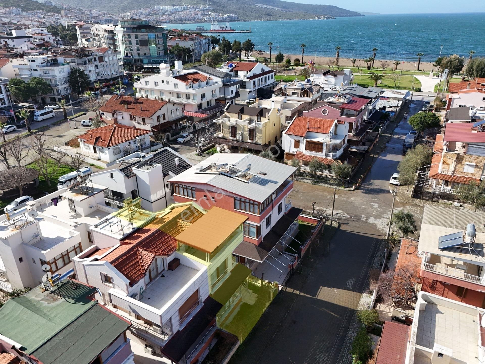 Startkey'den Dikili Merkez'de Denize 100 Metre Satılık 3+1 Villa - Görsel 3