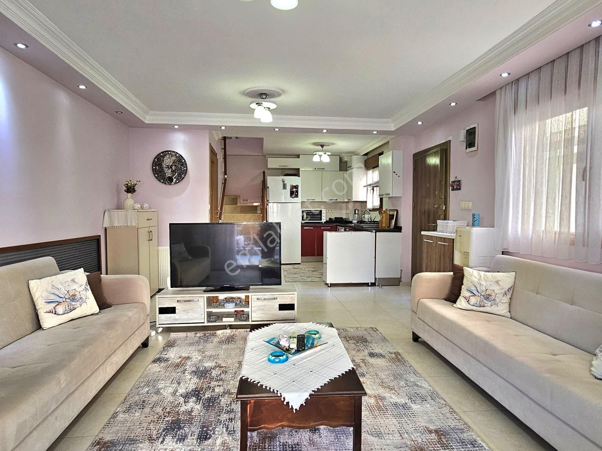 Startkey'den Dikili Merkez'de Denize 100 Metre Satılık 3+1 Villa - Görsel 14