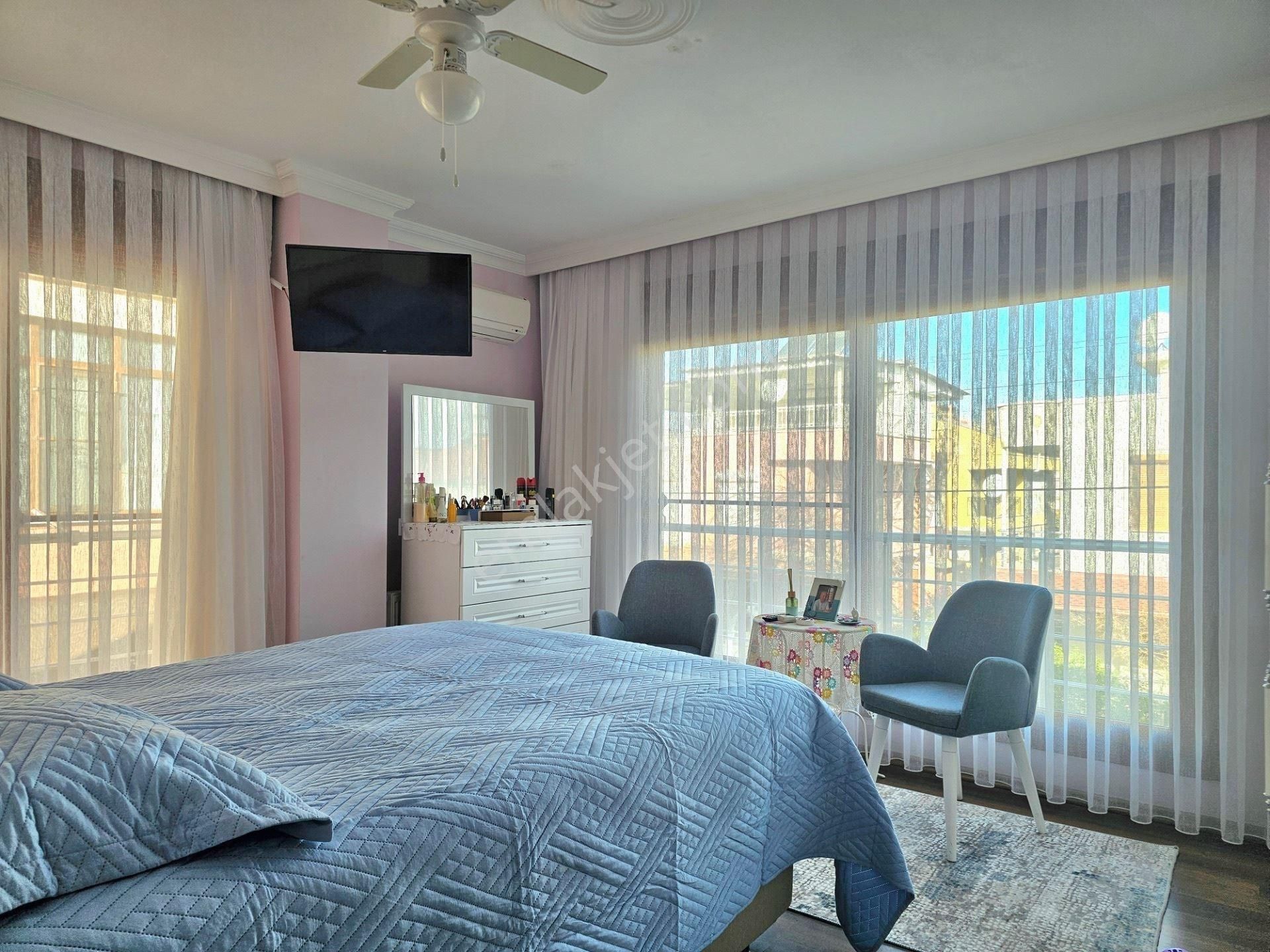 Startkey'den Dikili Merkez'de Denize 100 Metre Satılık 3+1 Villa - Görsel 20