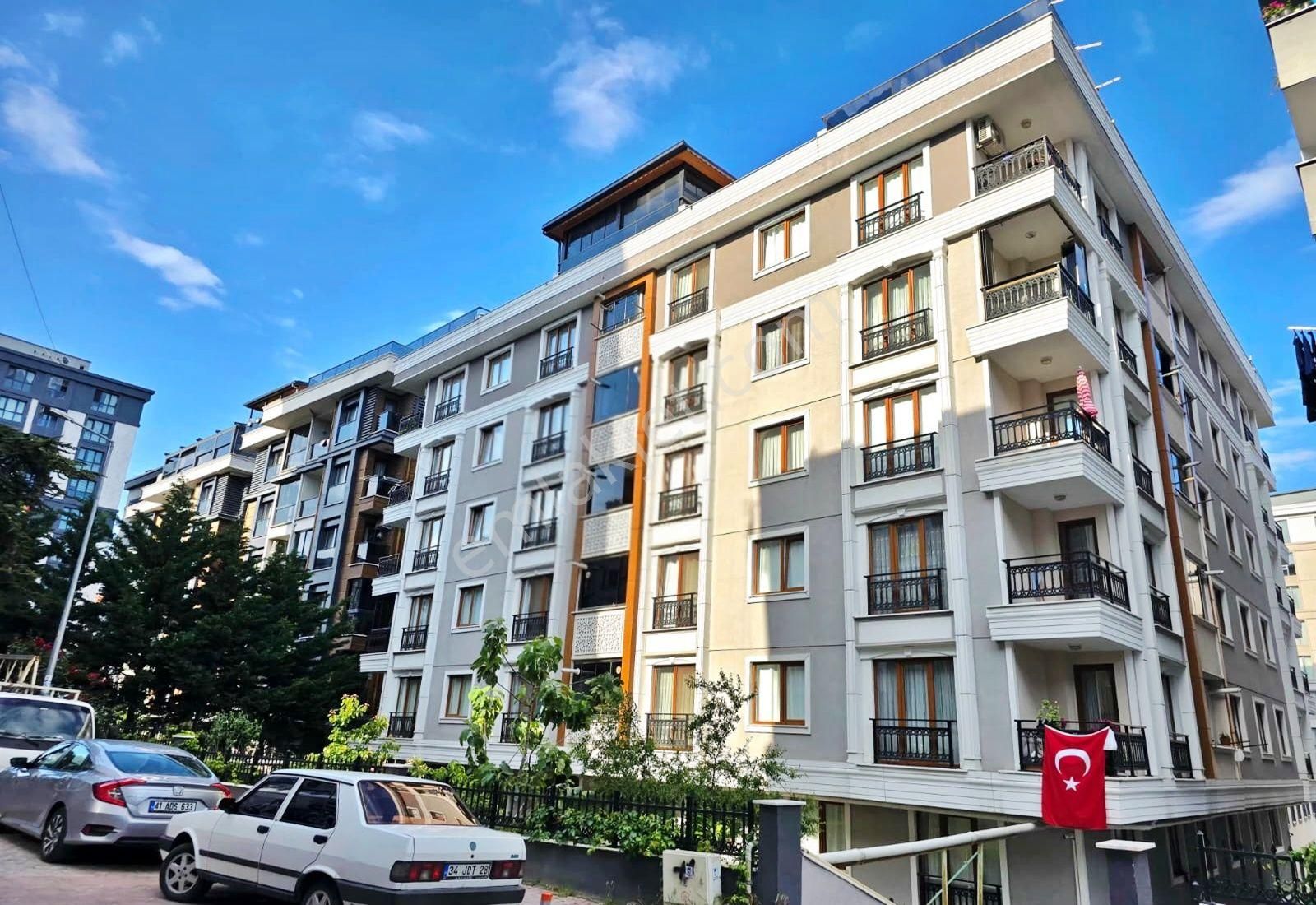 Weal World' Den K.otoparklı, 4 Yıllık, 4+2, Çift Girişli Lüks Dubleks ...