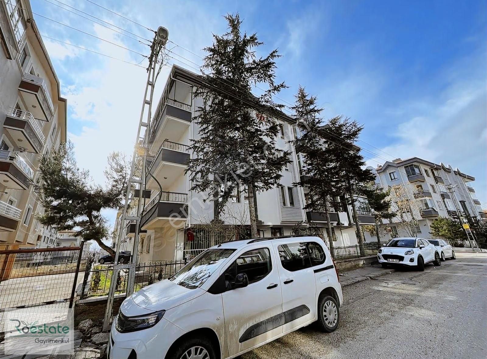 23 Nisan Mah 3+1 Yapılı Daire