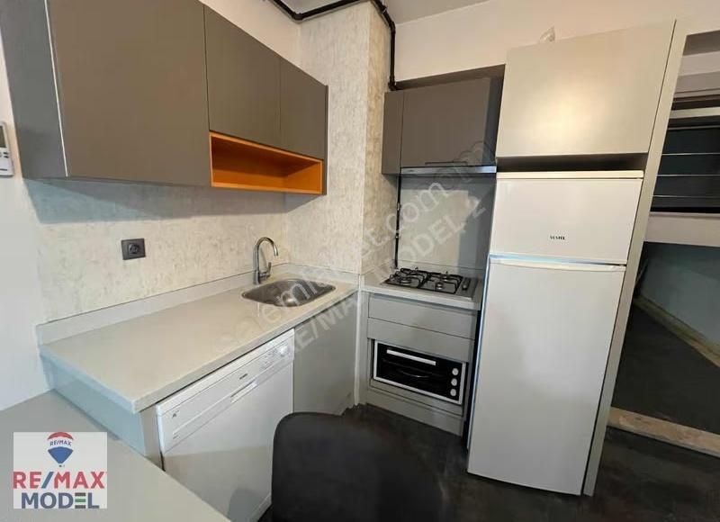 Remax Model Üniversite Ve Cafeler Bölgesinde 1+1 Satılık Apart - Görsel 13