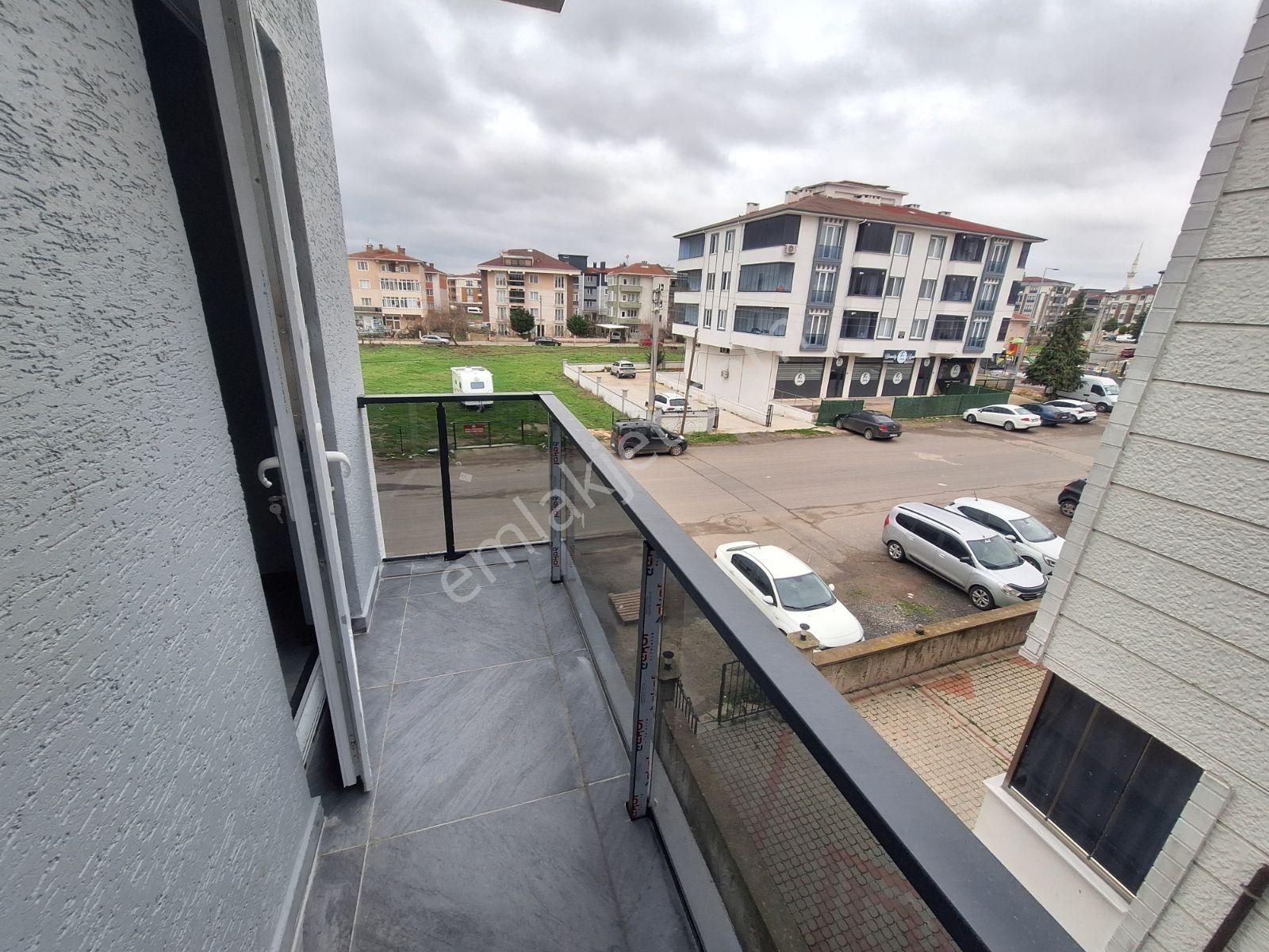 Mehmetoğlu Gayrimenkulden Çobançeşme Mahallesinde 1+1 Satılık - Görsel 7