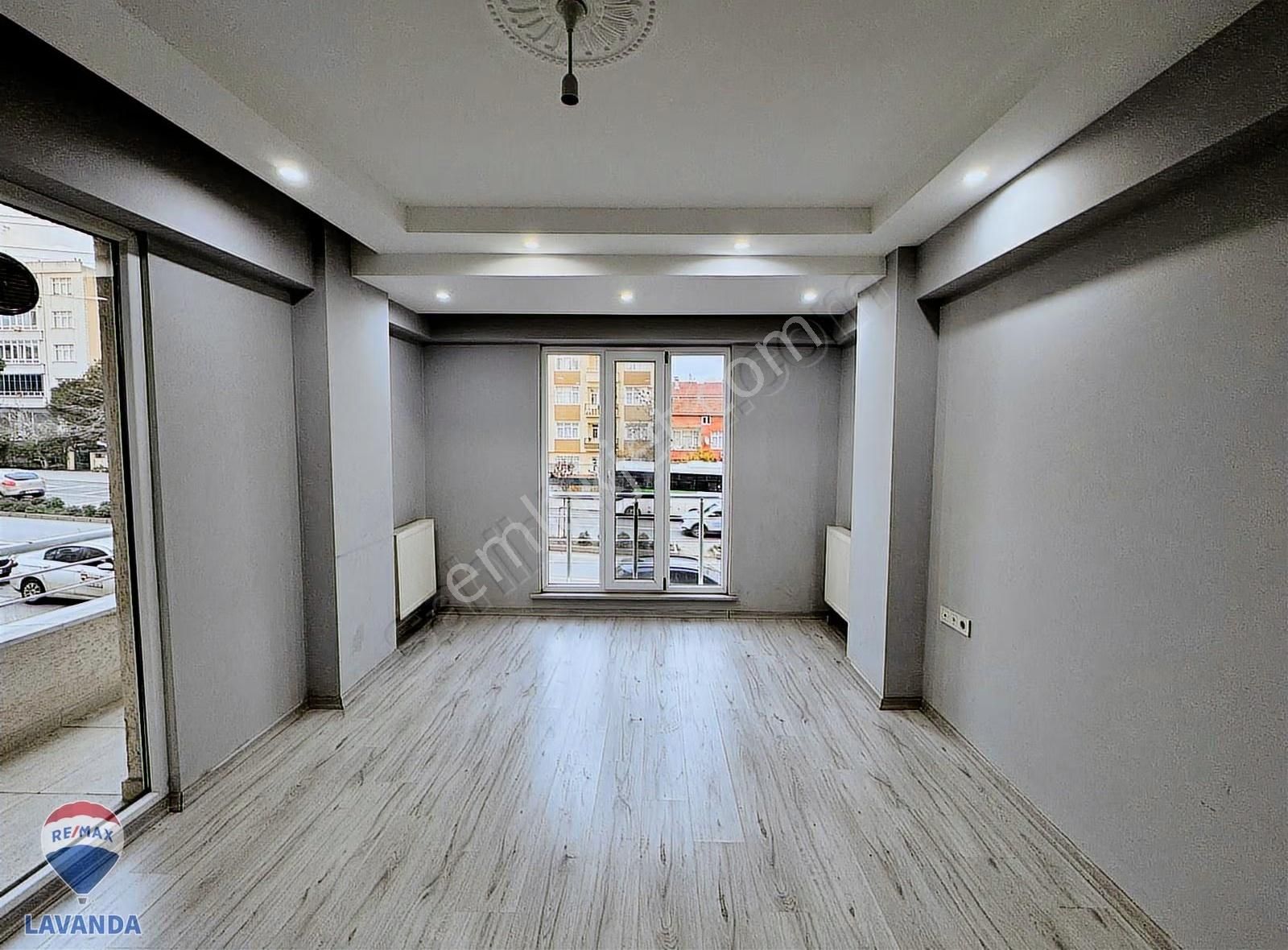 Hatip Mahallesinde İskanlı Binada Kiralık Ara Kat 2+1 - Görsel 8