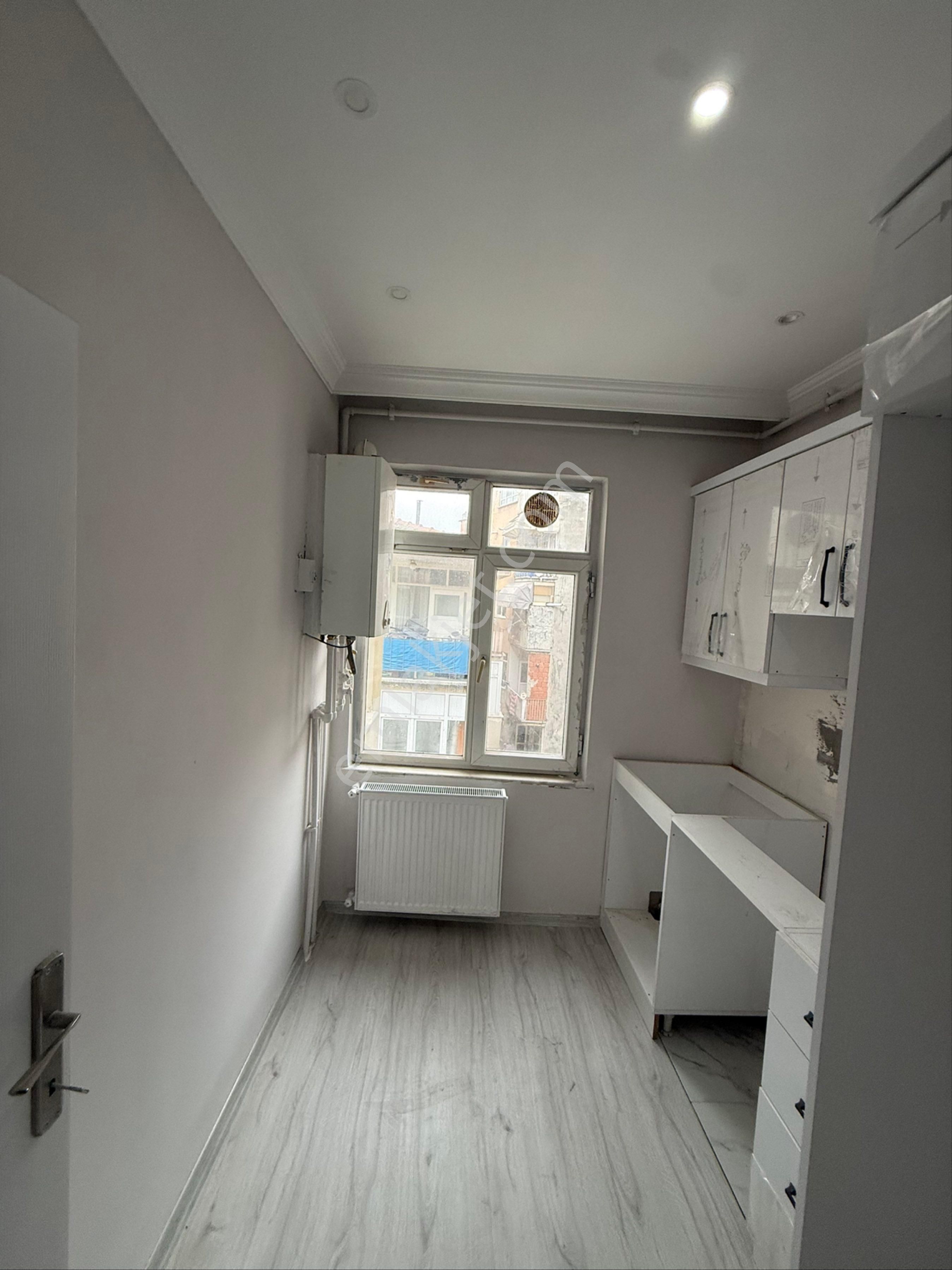 Kadıkoy Mahallesinde İci Full Yapılı Satılık Daire - Görsel 5