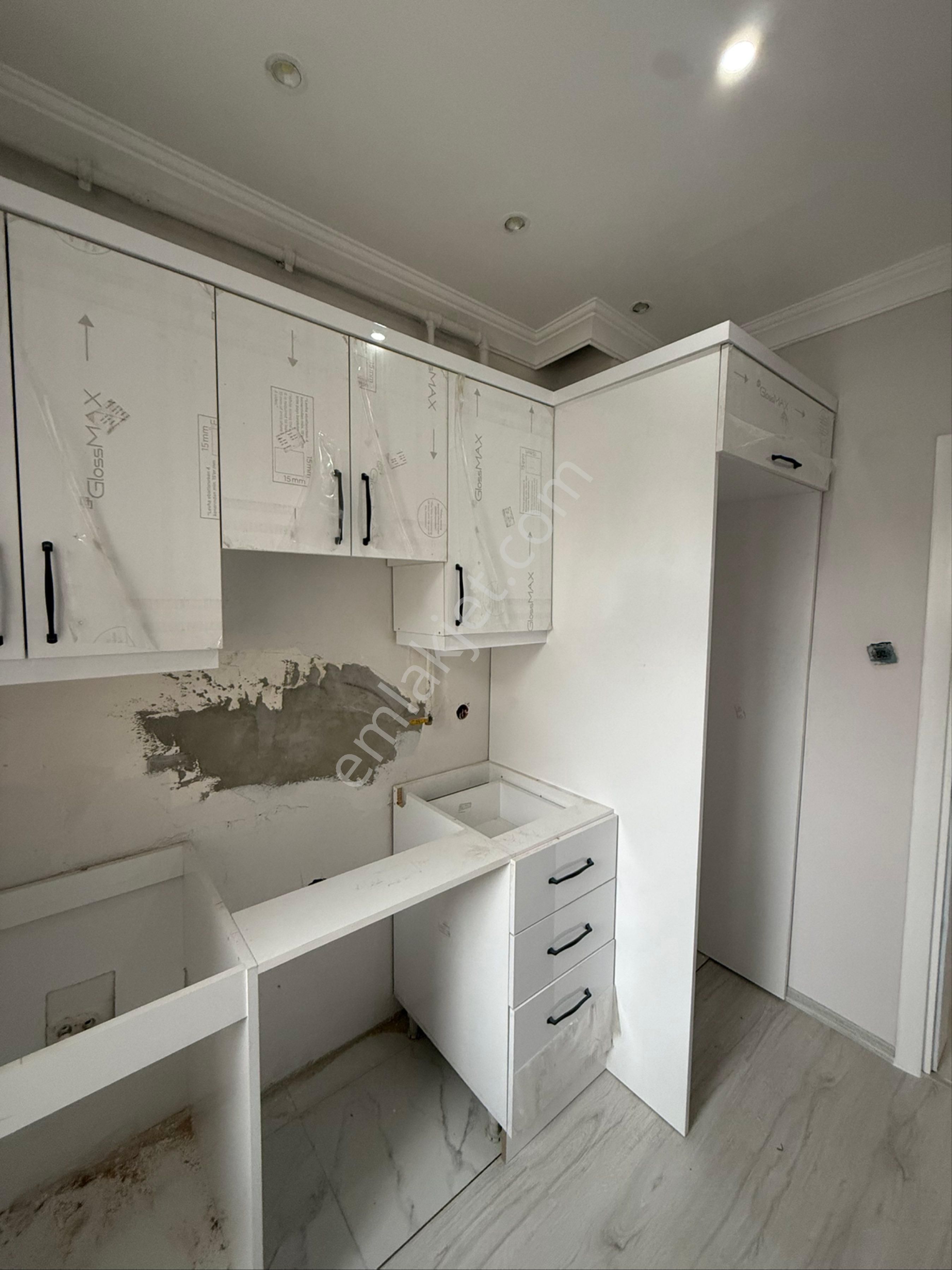 Kadıkoy Mahallesinde İci Full Yapılı Satılık Daire - Görsel 7