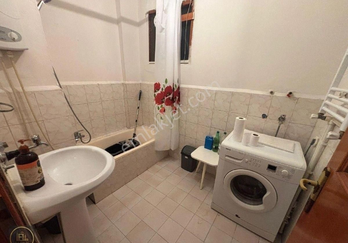 F-l Emlaktan Namık Kemalde Eşyalı 1+1 Ayrı Mutfaklı Daire - Görsel 8