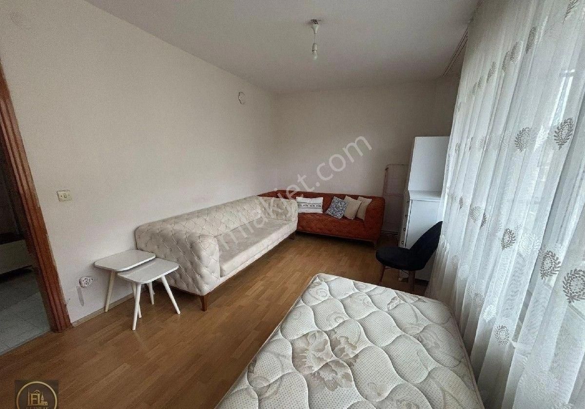 F-l Emlaktan Namık Kemalde Eşyalı 1+1 Ayrı Mutfaklı Daire - Görsel 30