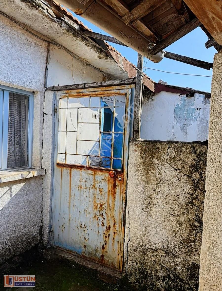 **denize Yakın Zeytin Ağaçları Bulunan 814m2 Alana Sahip Köy Evi - Görsel 13