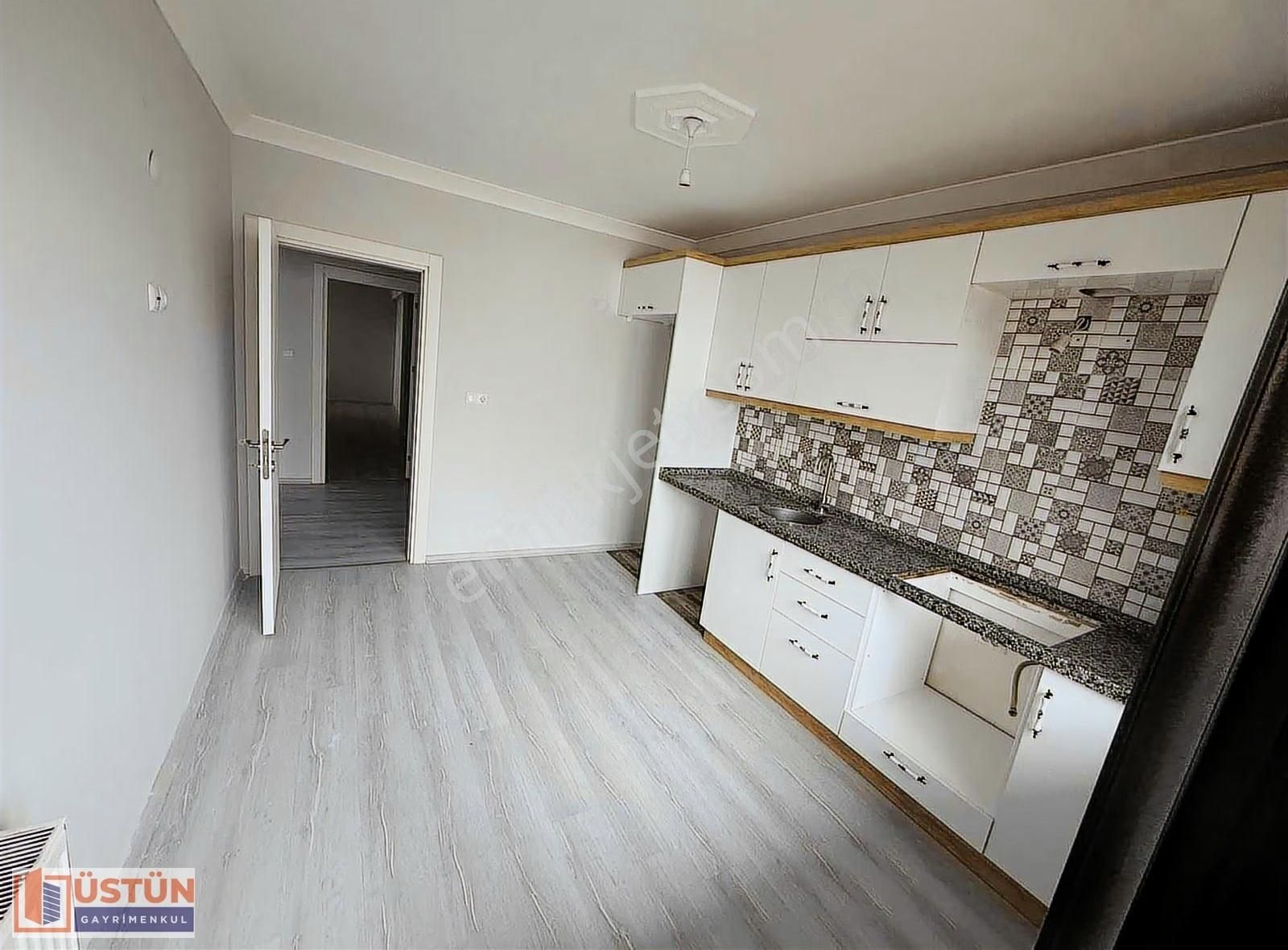 *şehir Merkezinde - Sıfır 3+1 Ebevenyli - Açık Balkonlu 140m2* - Görsel 7