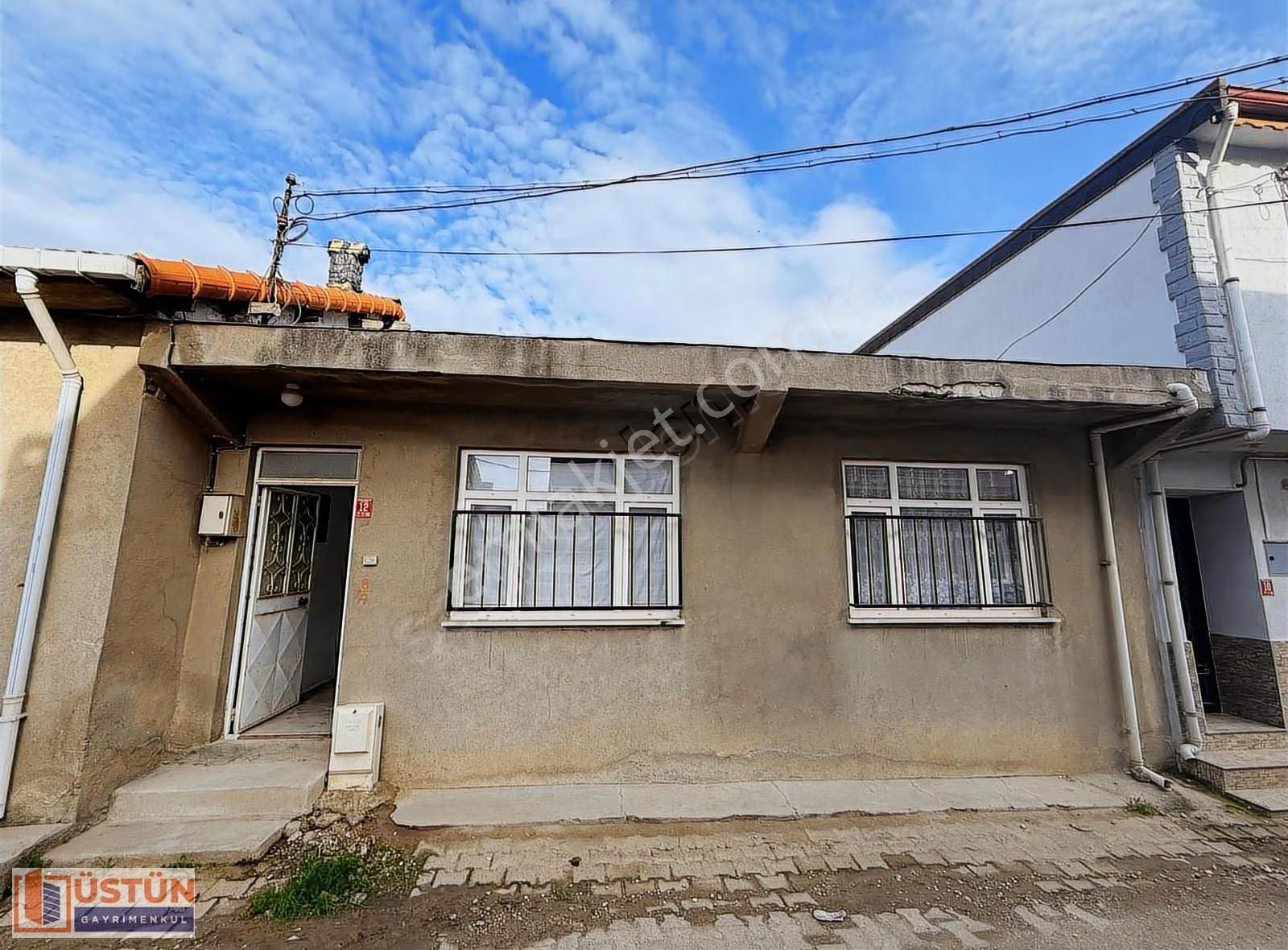 **sarıköy'de Doğalgazlı 256 M2 Arsaya Sahip Satılık Müstakil Ev*