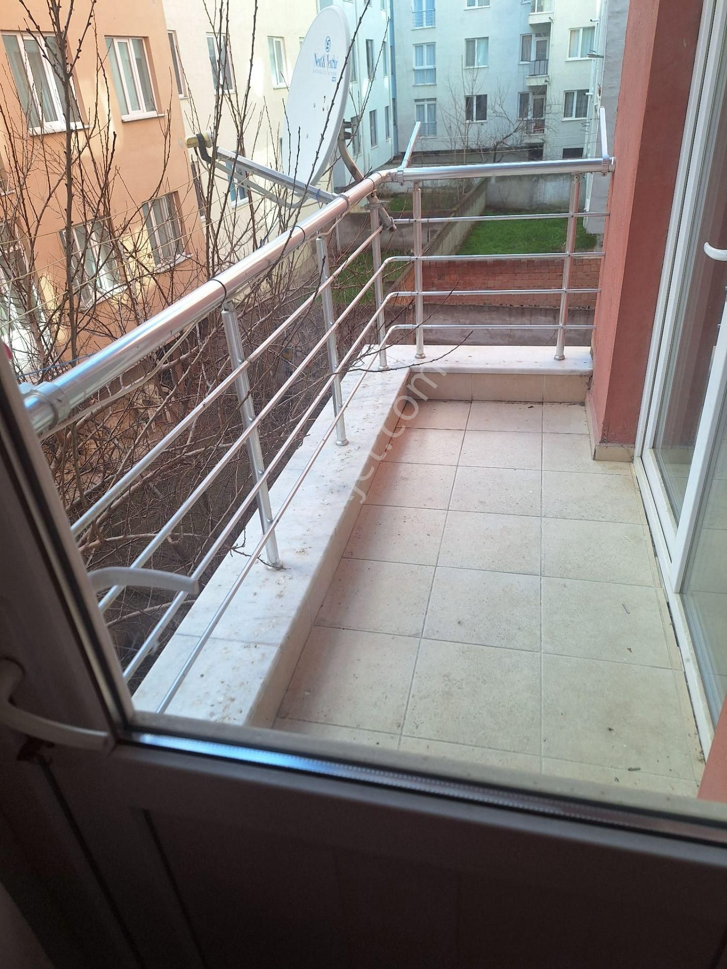 Recep Ümit'ten Ömerağa Mahallesi , Gazi Yakup Satar Caddesi Yakını Satılık Gerçek 2+1 Fırsat Daire. - Görsel 6