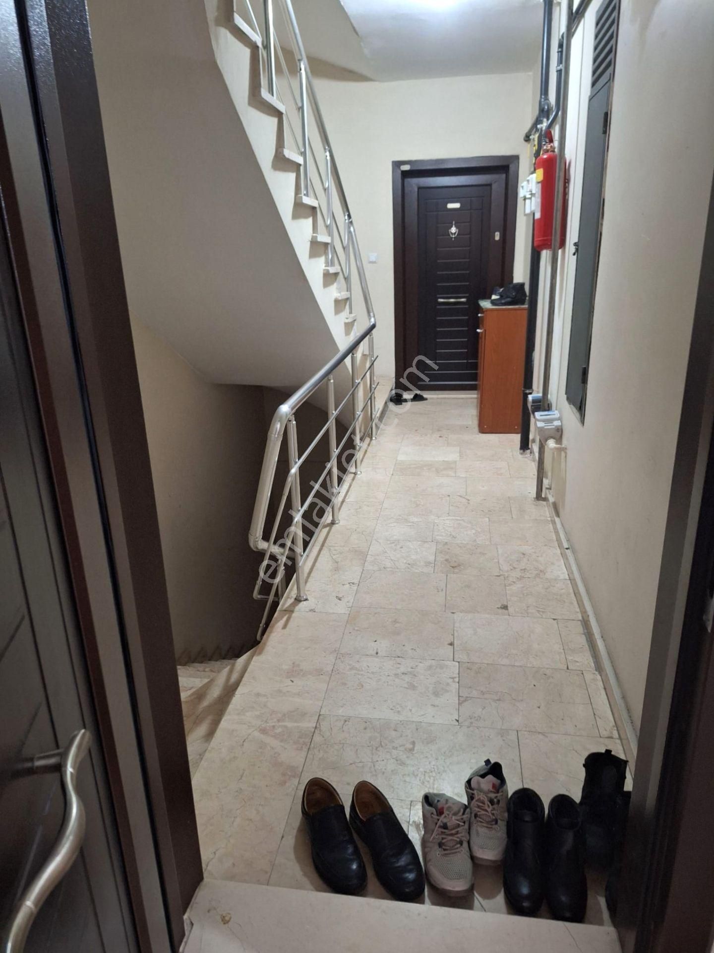 Recep Ümit'ten Ömerağa Mahallesi , Gazi Yakup Satar Caddesi Yakını Satılık Gerçek 2+1 Fırsat Daire. - Görsel 18