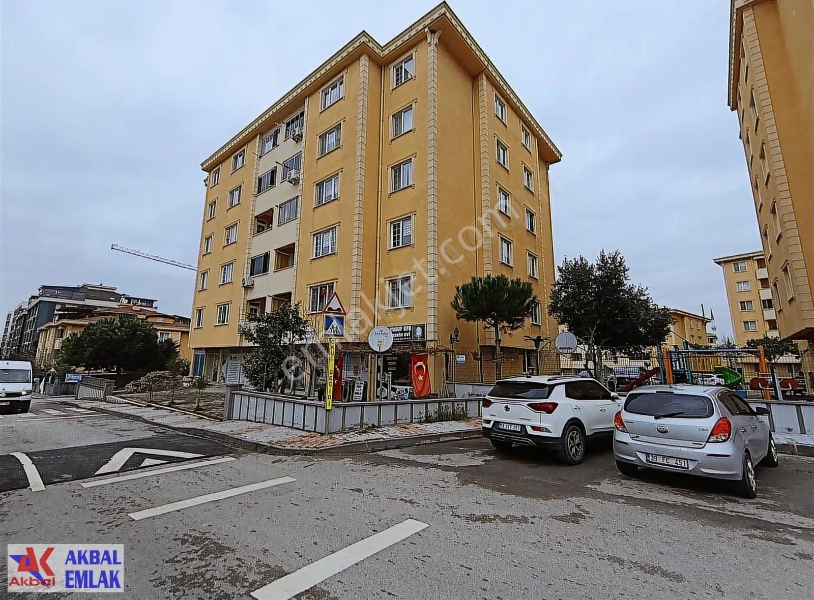 Akbal Emlak Tuzla Yayla Mah. 90 M2 2+1 Salon 38.500 Tl