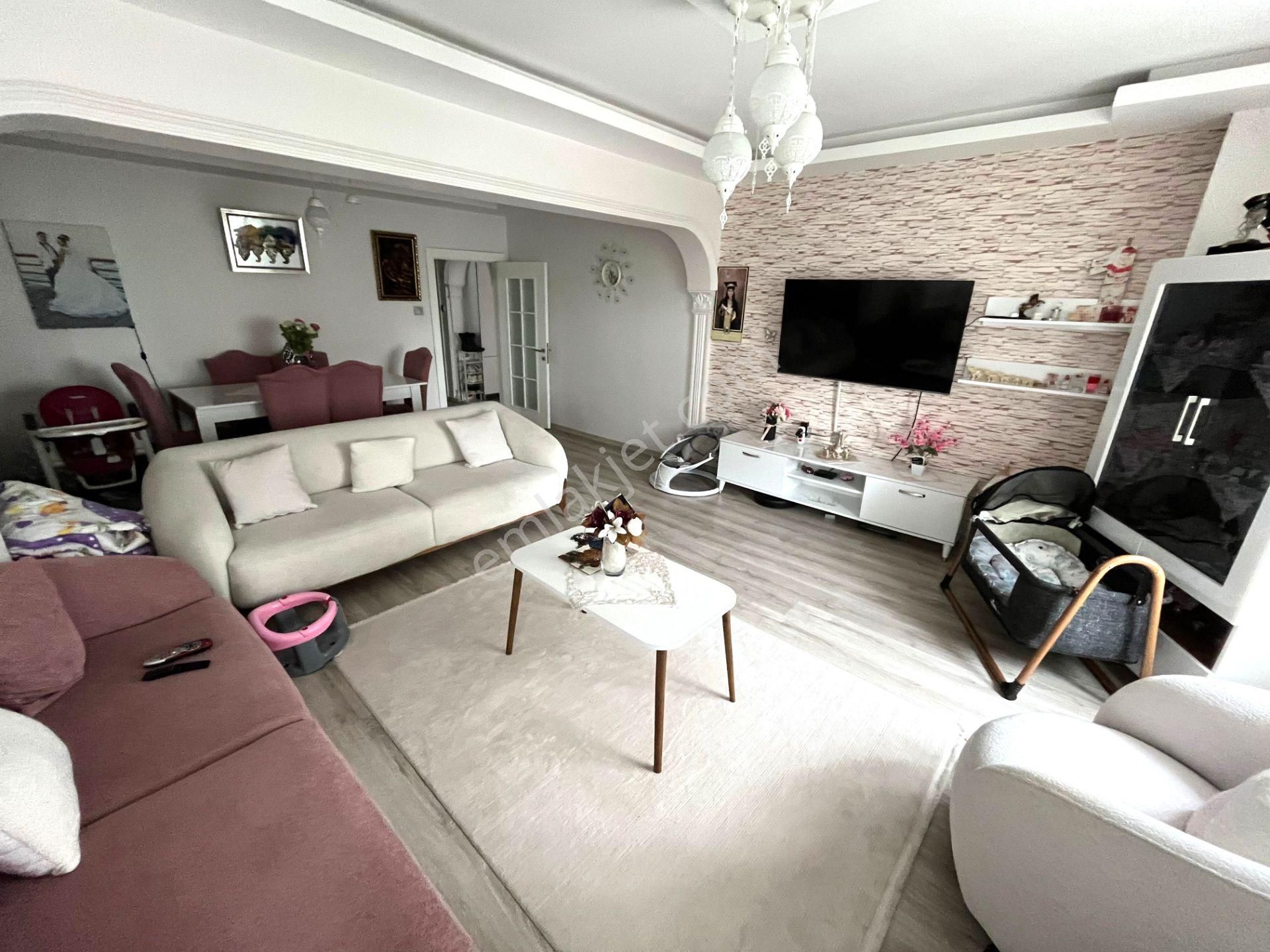 Uzman Emlak Ofisinden Yavuz Selim Mahallesi Sahil Kent Sitesi'nde Geniş 2+1 Daire - Görsel 3