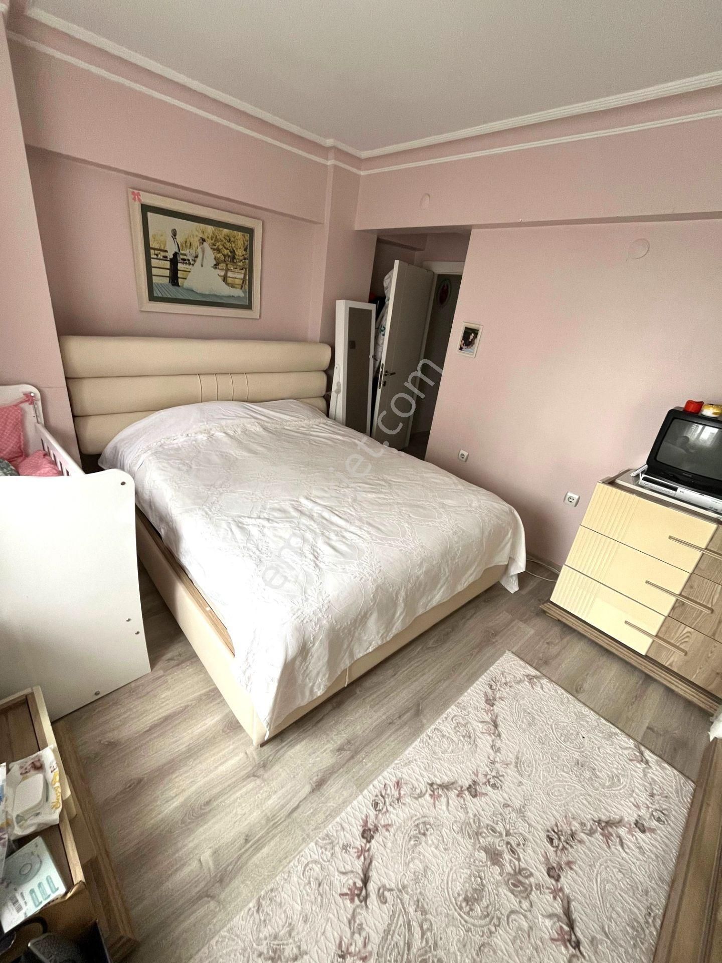 Uzman Emlak Ofisinden Yavuz Selim Mahallesi Sahil Kent Sitesi'nde Geniş 2+1 Daire - Görsel 8