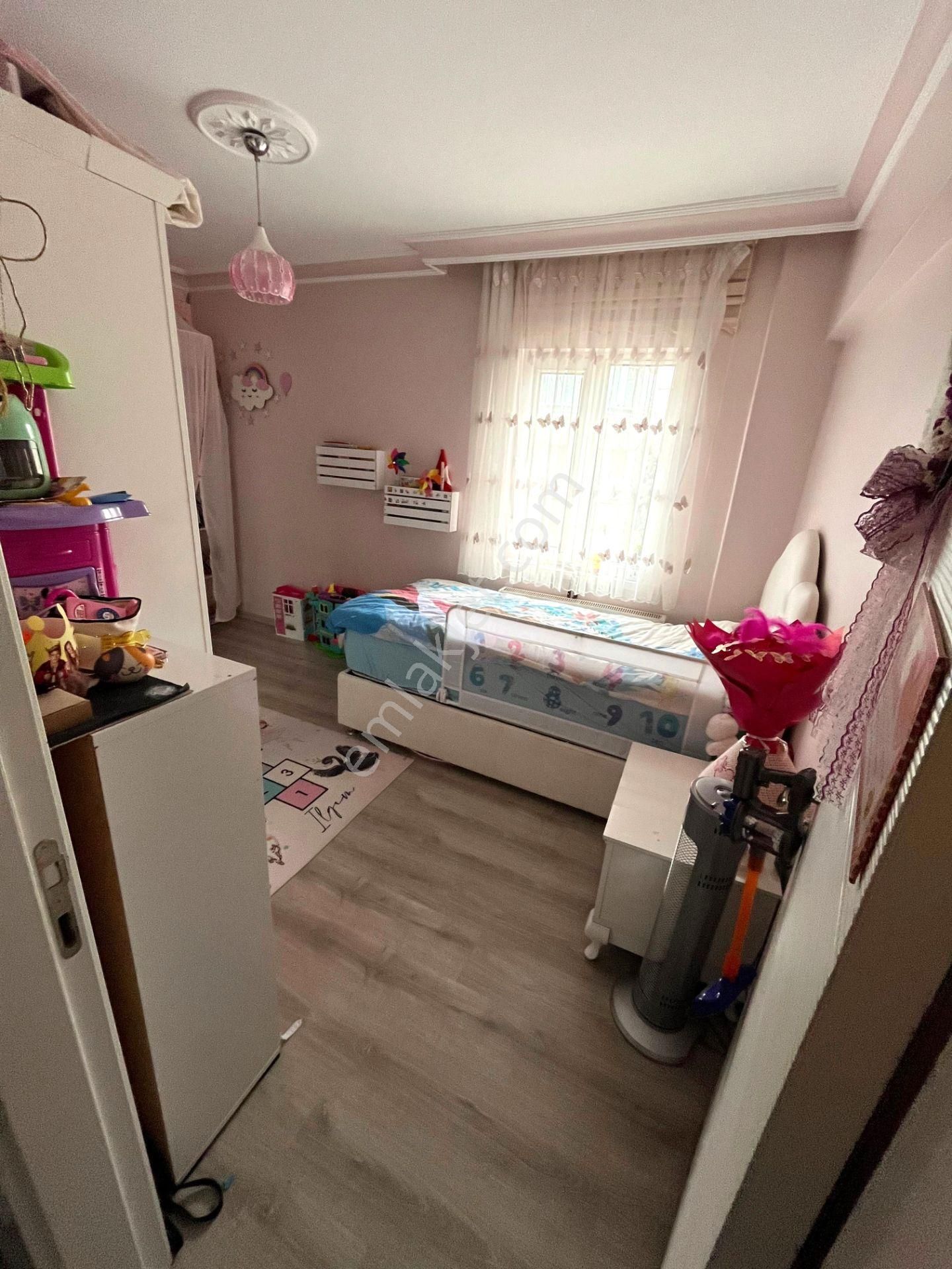 Uzman Emlak Ofisinden Yavuz Selim Mahallesi Sahil Kent Sitesi'nde Geniş 2+1 Daire - Görsel 10