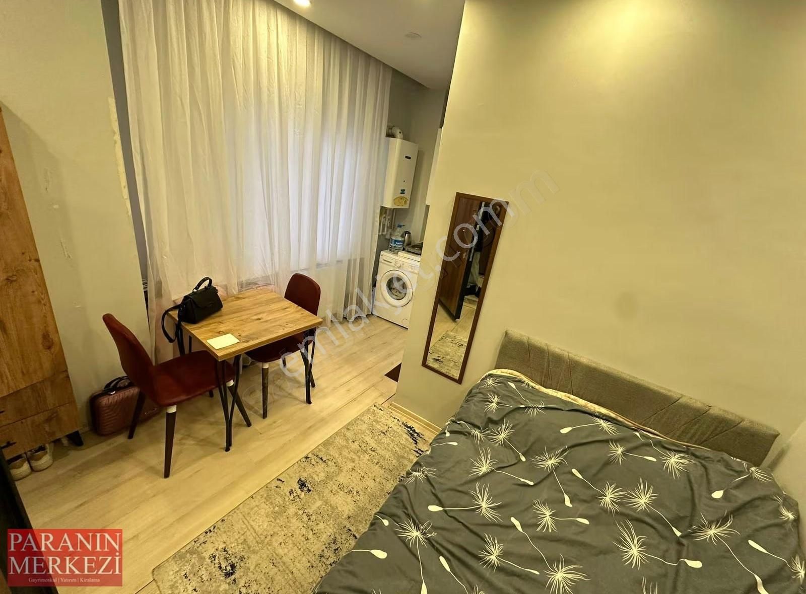Para'dn Full Yeni Eşyali Metro/büs Ve Cavahir Avm 8 Dk 1+0 Daire