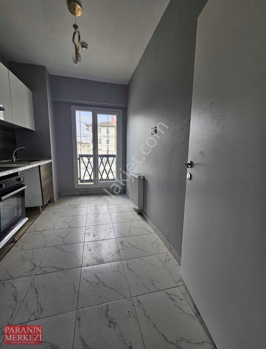 Esenyurt Ak Towers Sitesin'de 2+1 Acil Satılık Daire - Görsel 3