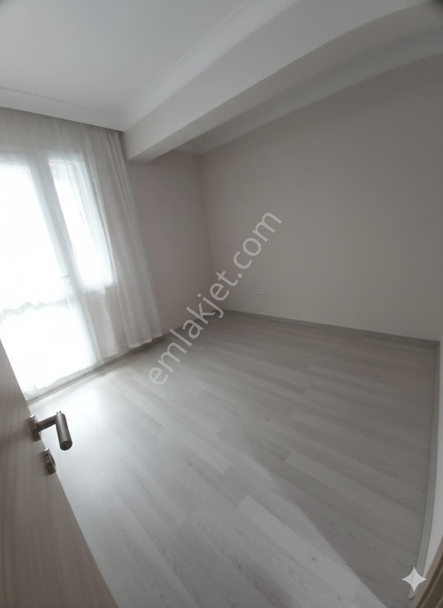 Karşıyaka Şemiklerde Kaçırılmayacak Konumda 2+1 Daire - Görsel 9