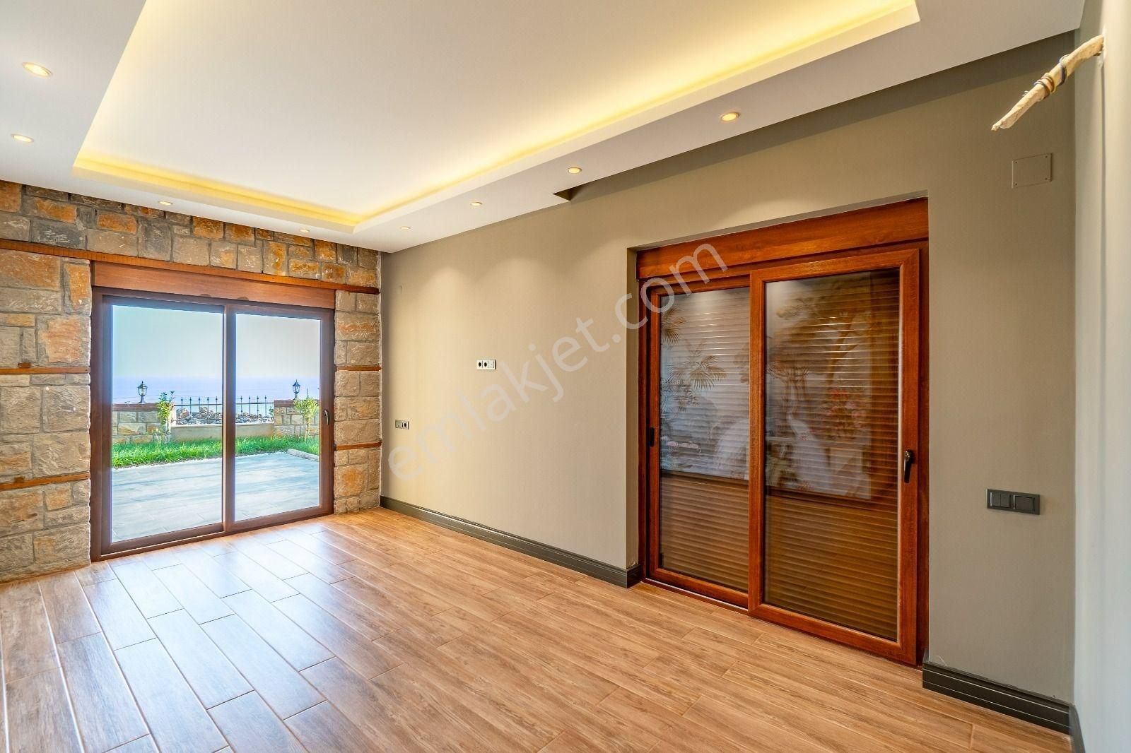 Alanya / İncekum’da Vatandaşlığa Uygun Müstakil 4+1 Lüks Villa — Özel Havuzlu - Görsel 13