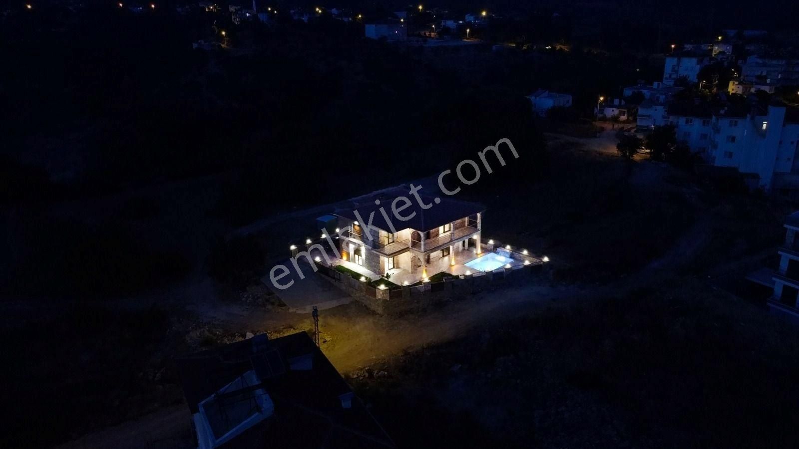 Alanya / İncekum’da Vatandaşlığa Uygun Müstakil 4+1 Lüks Villa — Özel Havuzlu - Görsel 30