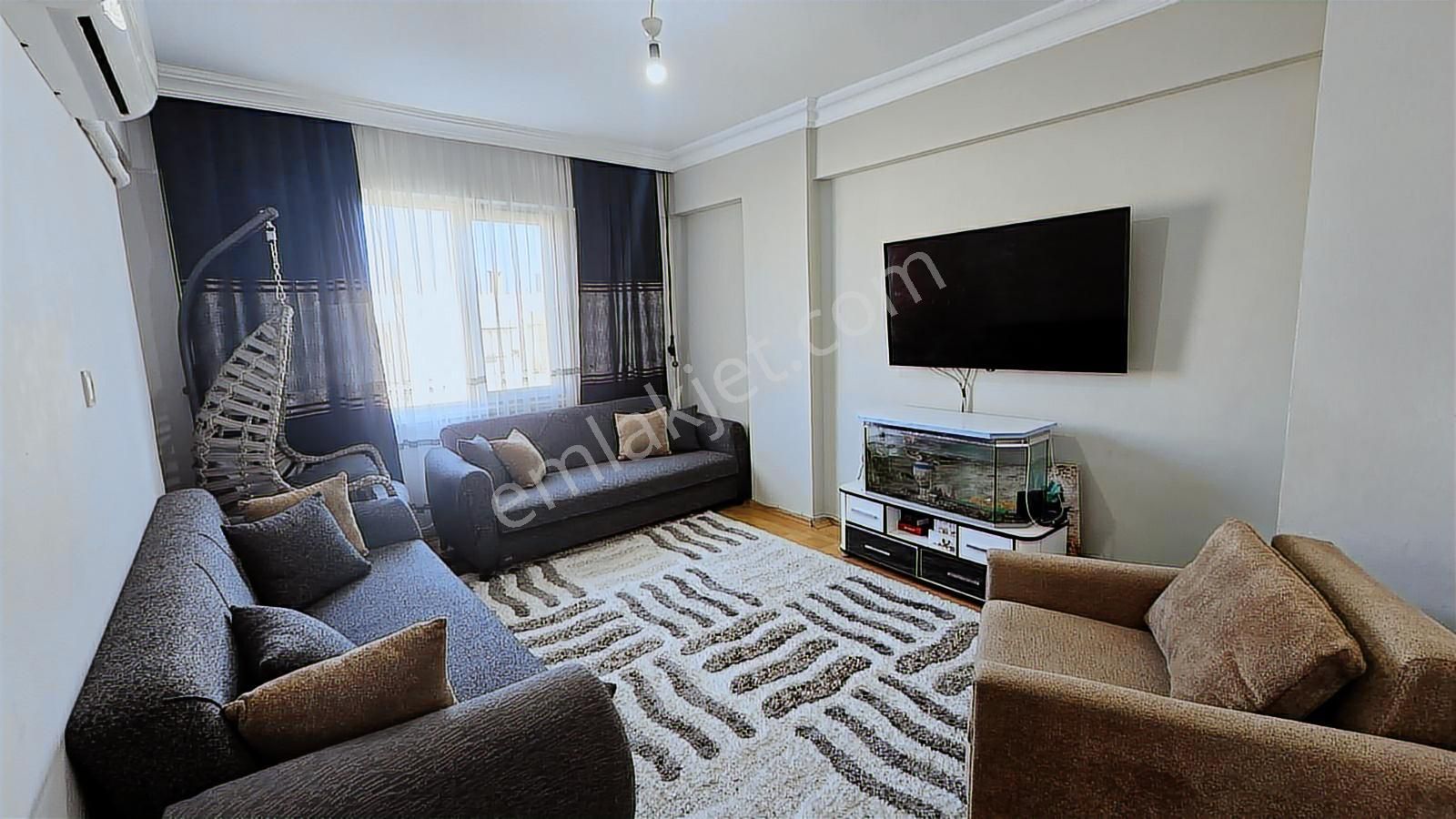 Şehrin Göbeğinde Harika Lokasyonda 2+1 Daire (açıklamayı Okuyun)