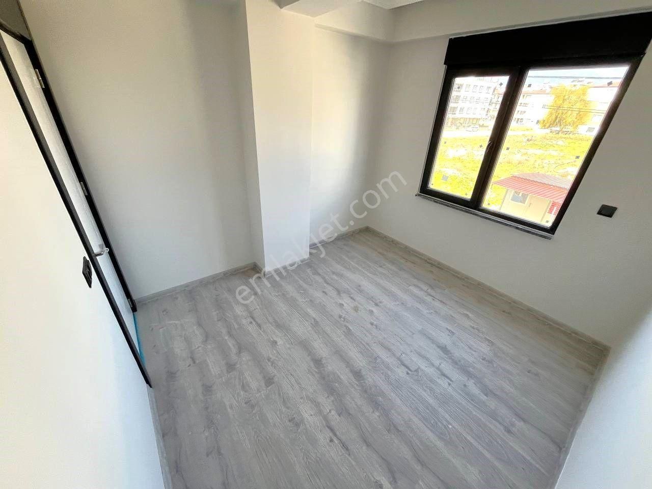 Akçay'da Aygül'den Sıfır Köşe Öncephe Ayrı Mutfak Ebeveyn Banyolu 2 Geniş Balkonlu 2+1 Satılık Daire - Görsel 26