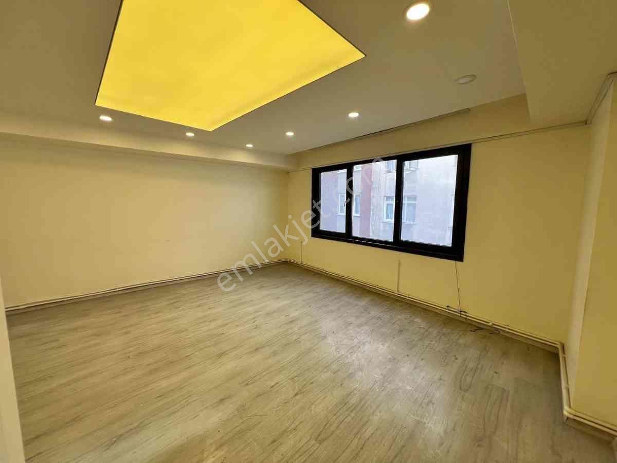 Kanyona 1 Dk 700 M2 Kiralık Bina Komple - Görsel 8