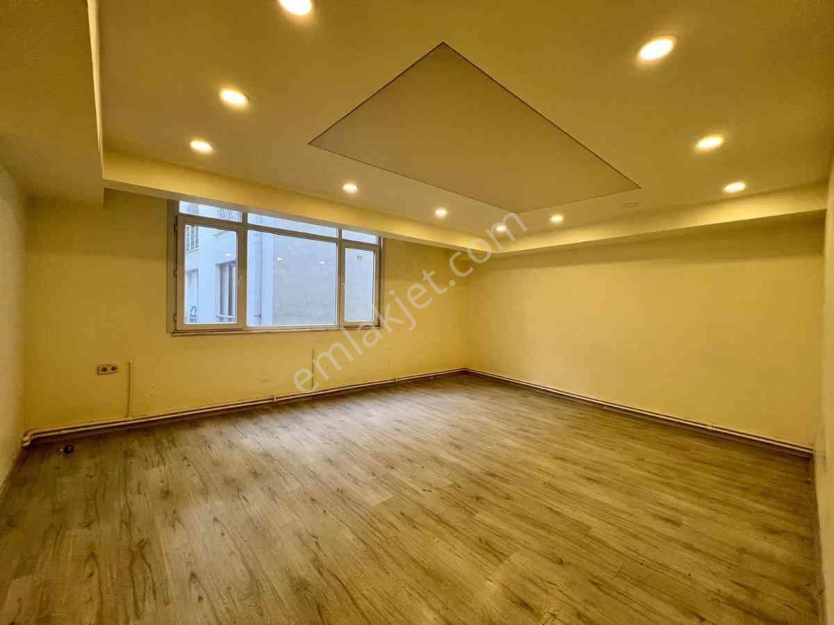 Kanyona 1 Dk 700 M2 Kiralık Bina Komple - Görsel 21