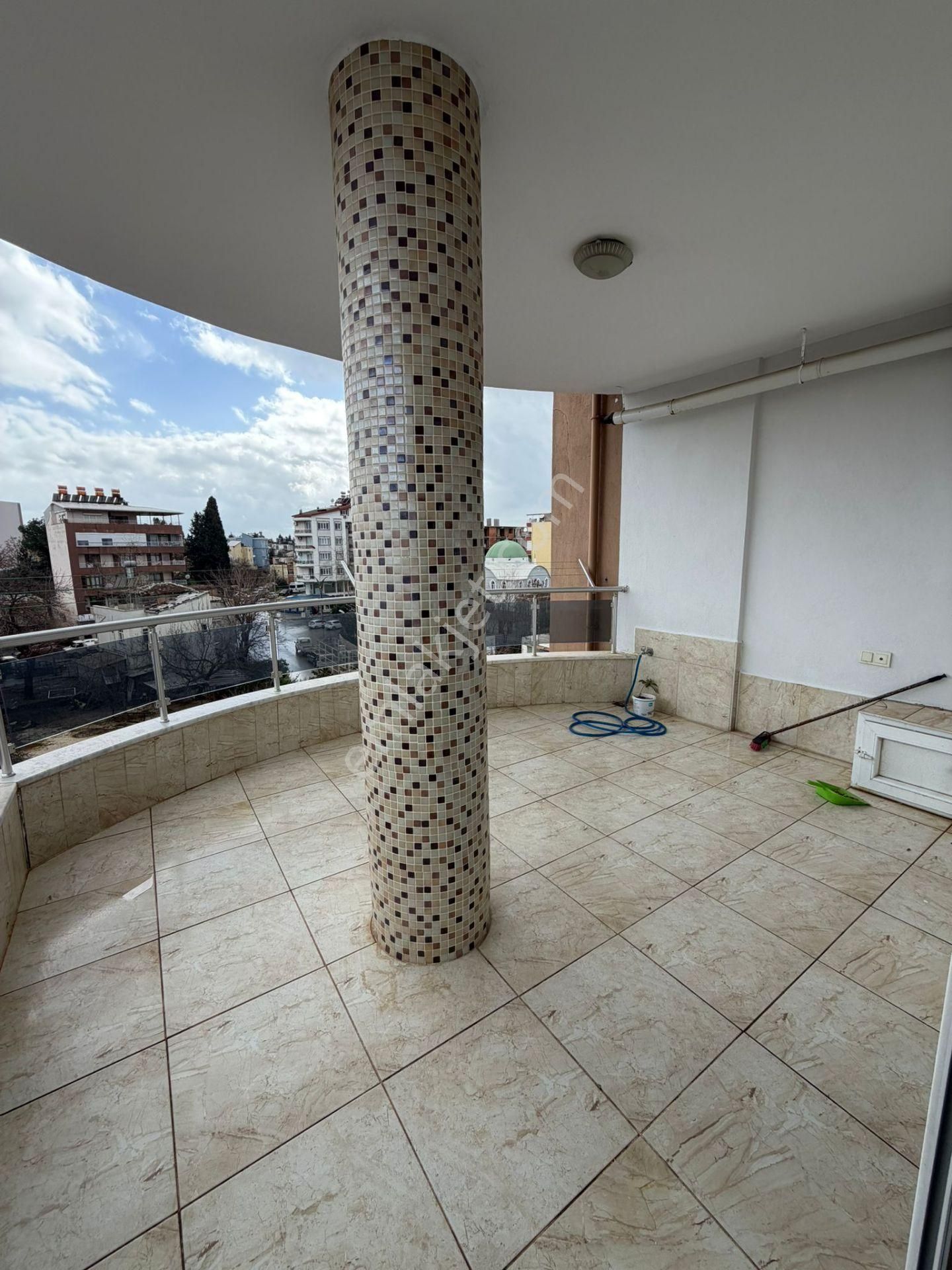 Das Gayrimenkulden Kiralık Aileye Uygun 3+1 Doğalgazlı Daire - Görsel 4