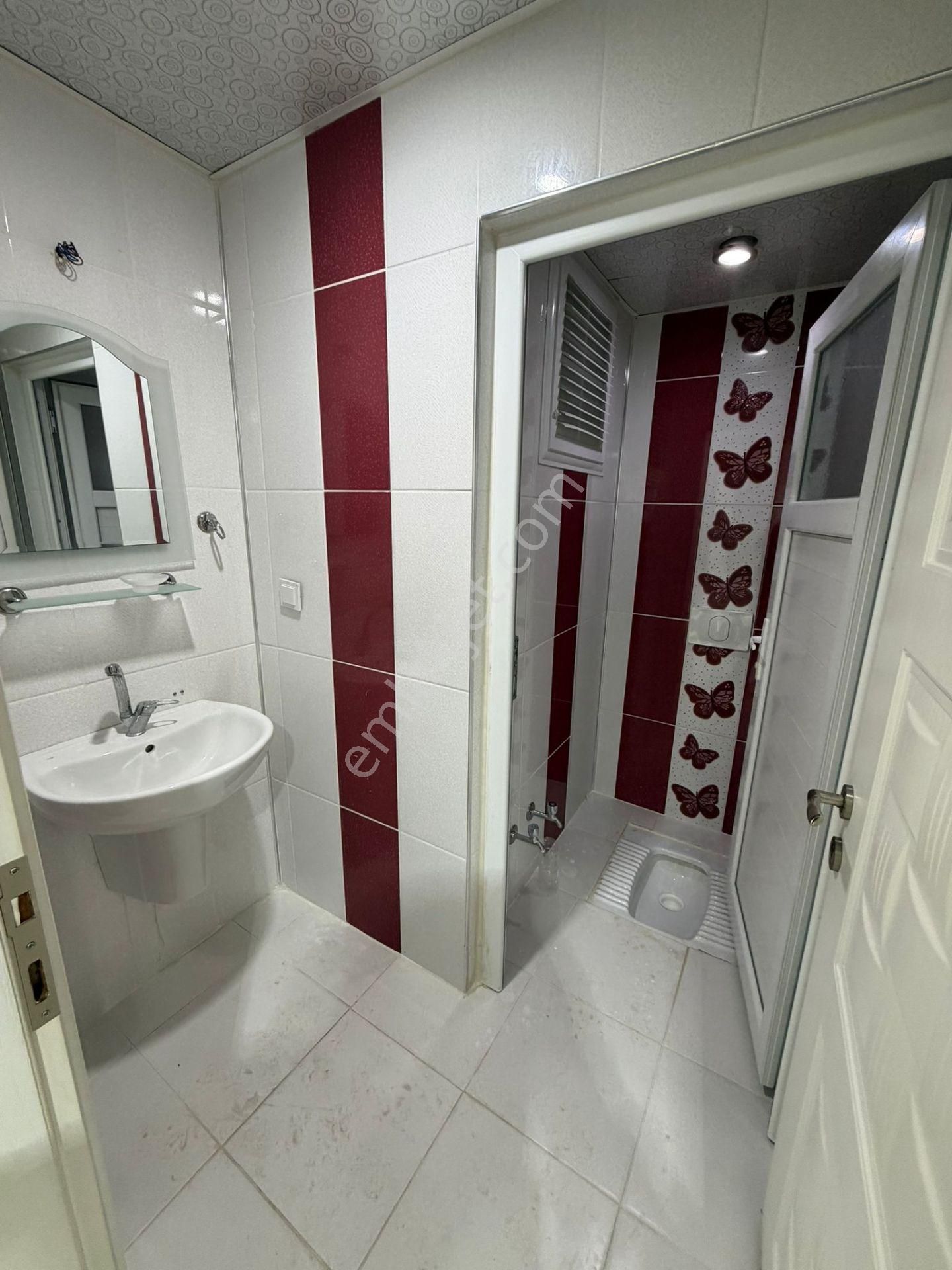 Das Gayrimenkulden Kiralık Aileye Uygun 3+1 Doğalgazlı Daire - Görsel 12