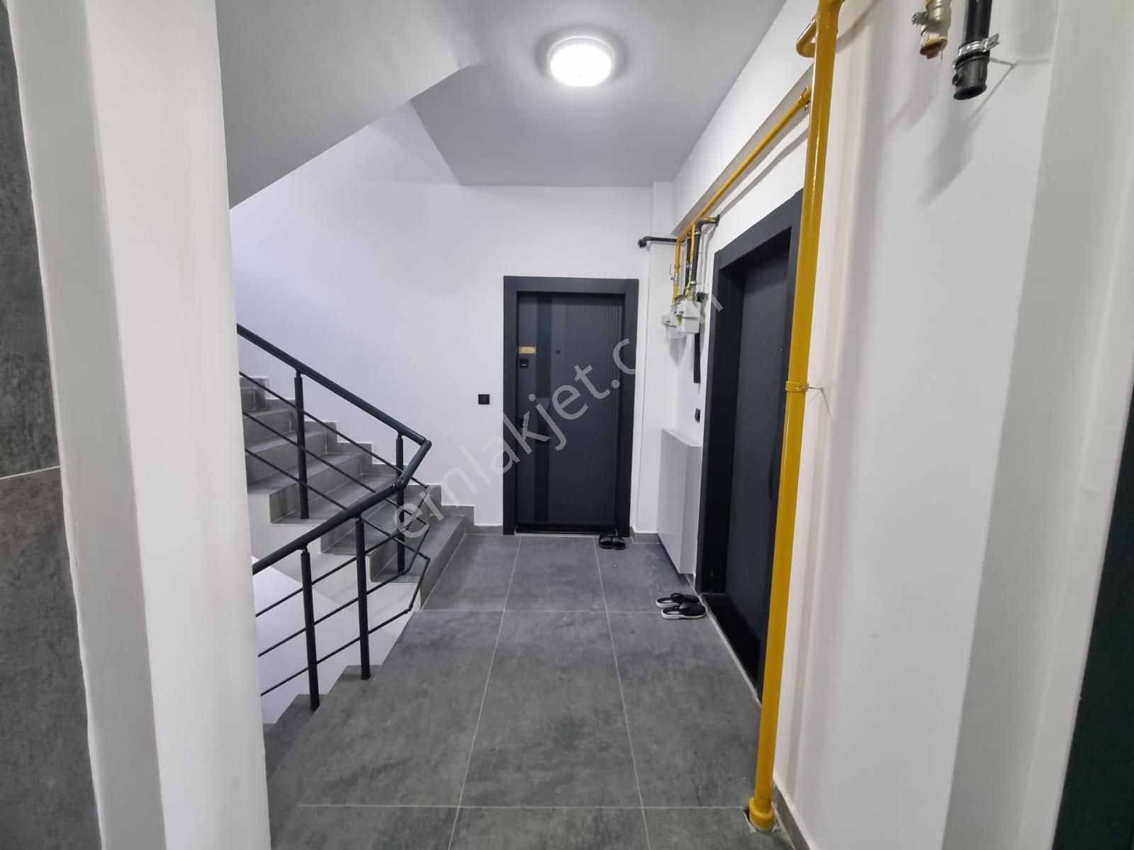 Akgün Kurumsal'dan Cağaloğlu'na Cephe Satılık 1+1 Daireler - Görsel 2