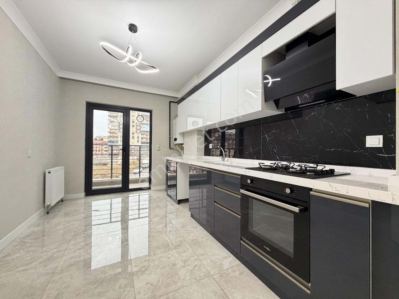 Göktaş'tan█yeni Binada K.garajlı Güney C Asansörlü Lüx 2+1 Daire