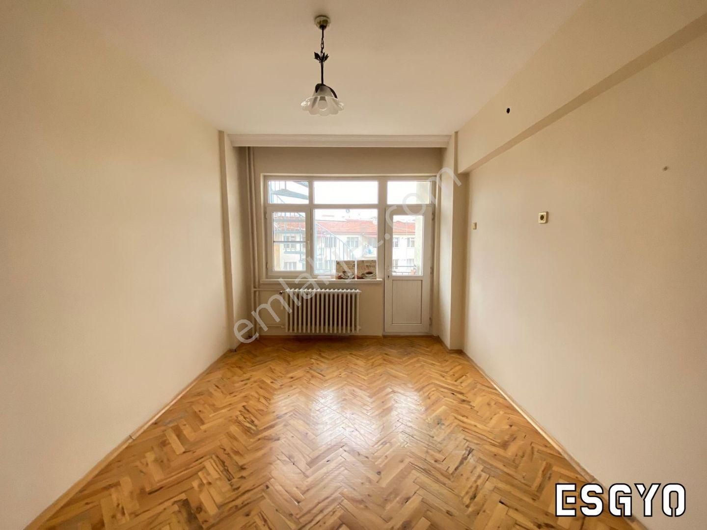 Esgyo'dan Vişnelik Öğretmenler Cad. Üzeri Ara Kat 3+1 Daire - Görsel 24