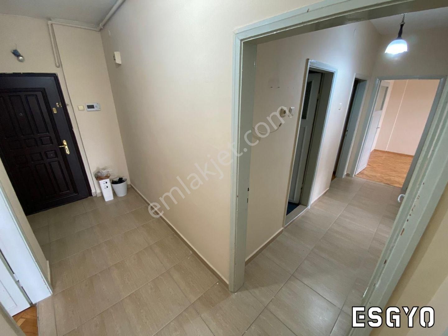 Esgyo'dan Vişnelik Öğretmenler Cad. Üzeri Ara Kat 3+1 Daire - Görsel 8