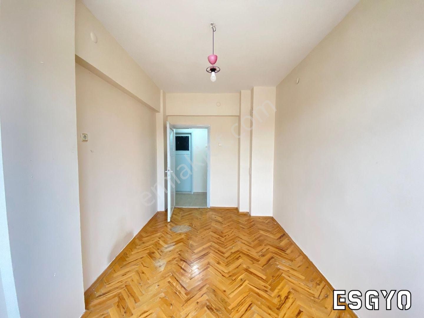 Esgyo'dan Vişnelik Öğretmenler Cad. Üzeri Ara Kat 3+1 Daire - Görsel 19