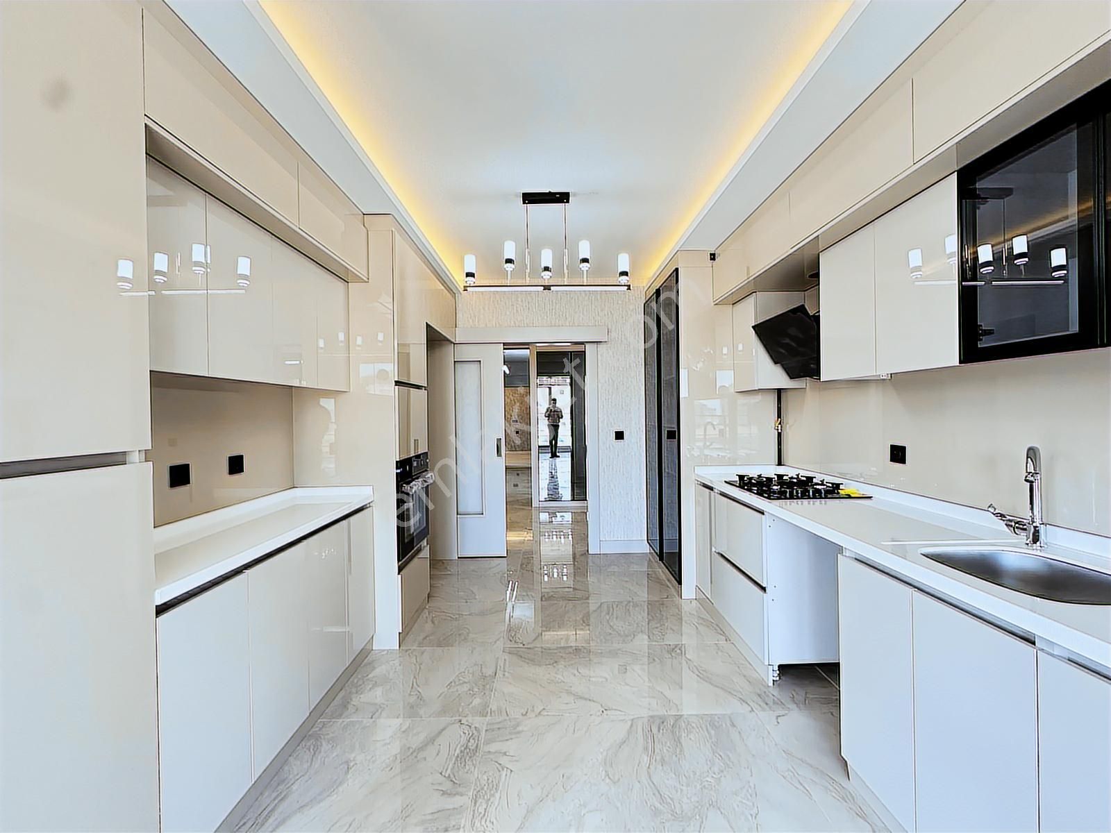 Göktaş'tan█bulvar Cepheli Site İçi Sıfır 4+1 Ultra Lüx Daire