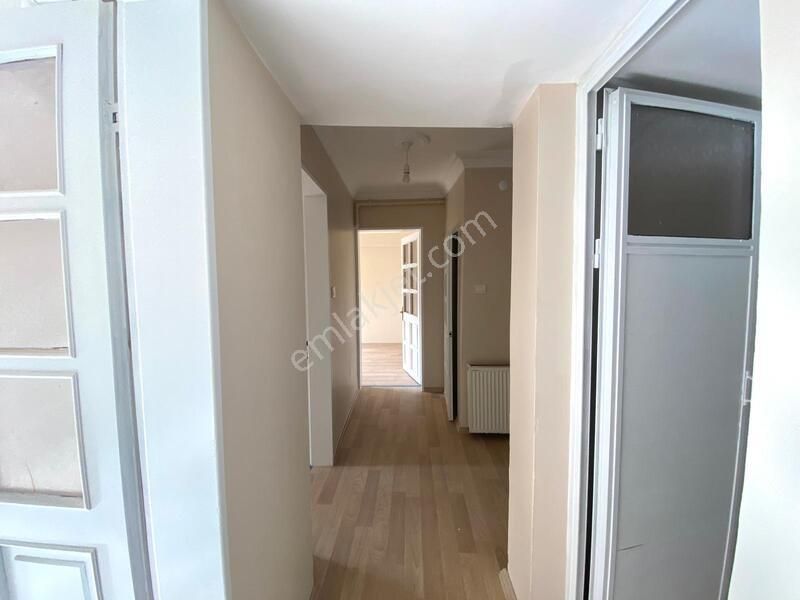 Buca Uçan Yolda Ara Kat Çift Cephe 3+1 Tadilatlı Kiralık Daire - Görsel 21