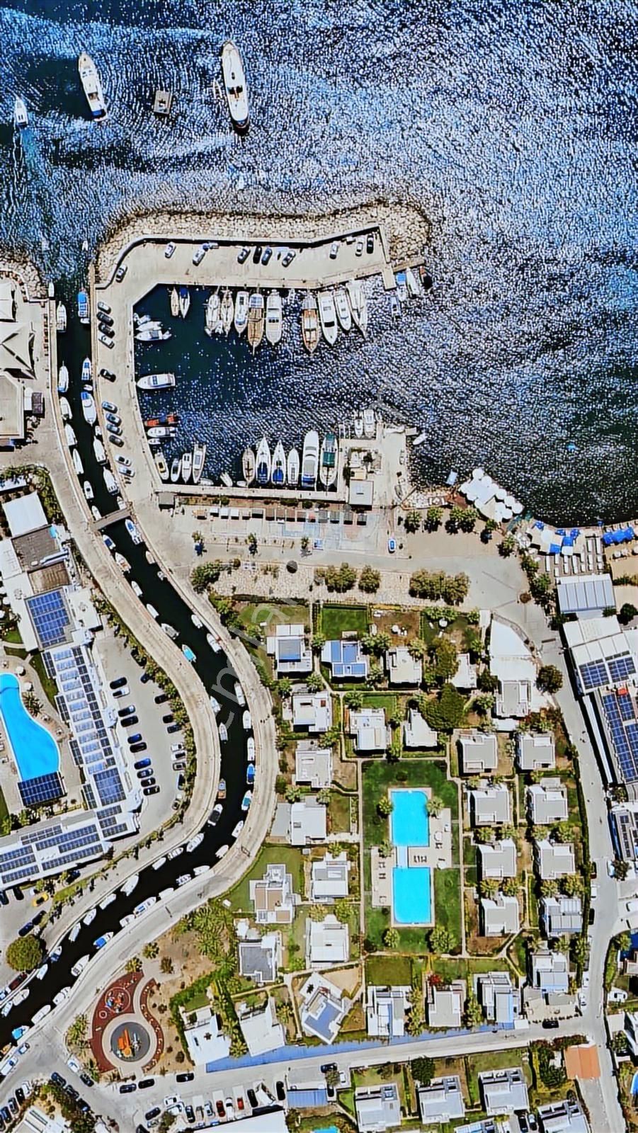 Bodrum Ortakent Sahilde Denize Sıfır Satılık 4+1 Eşyalı Daire - Görsel 22