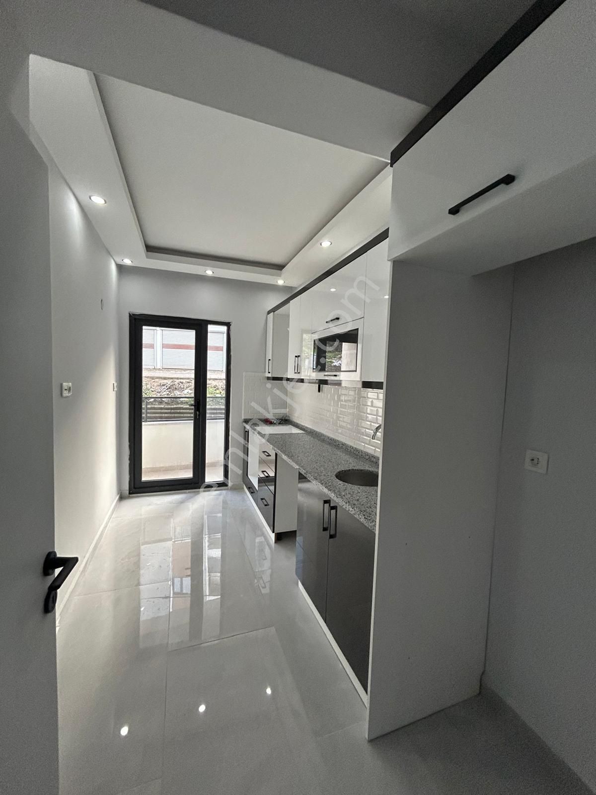Canyapı'dan Paşa Cami Yakını Kup10 Satılık 2+1