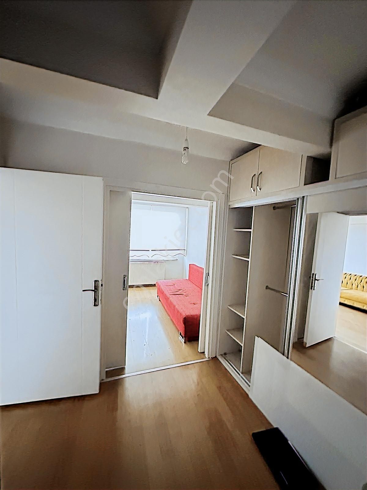 Şeref Emlak'tan Üst Kat 2+1 Merkezi Konumda Daire - Görsel 16