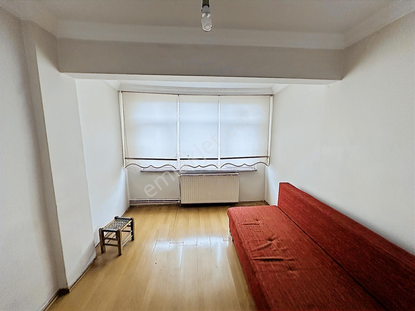 Şeref Emlak'tan Üst Kat 2+1 Merkezi Konumda Daire - Görsel 21