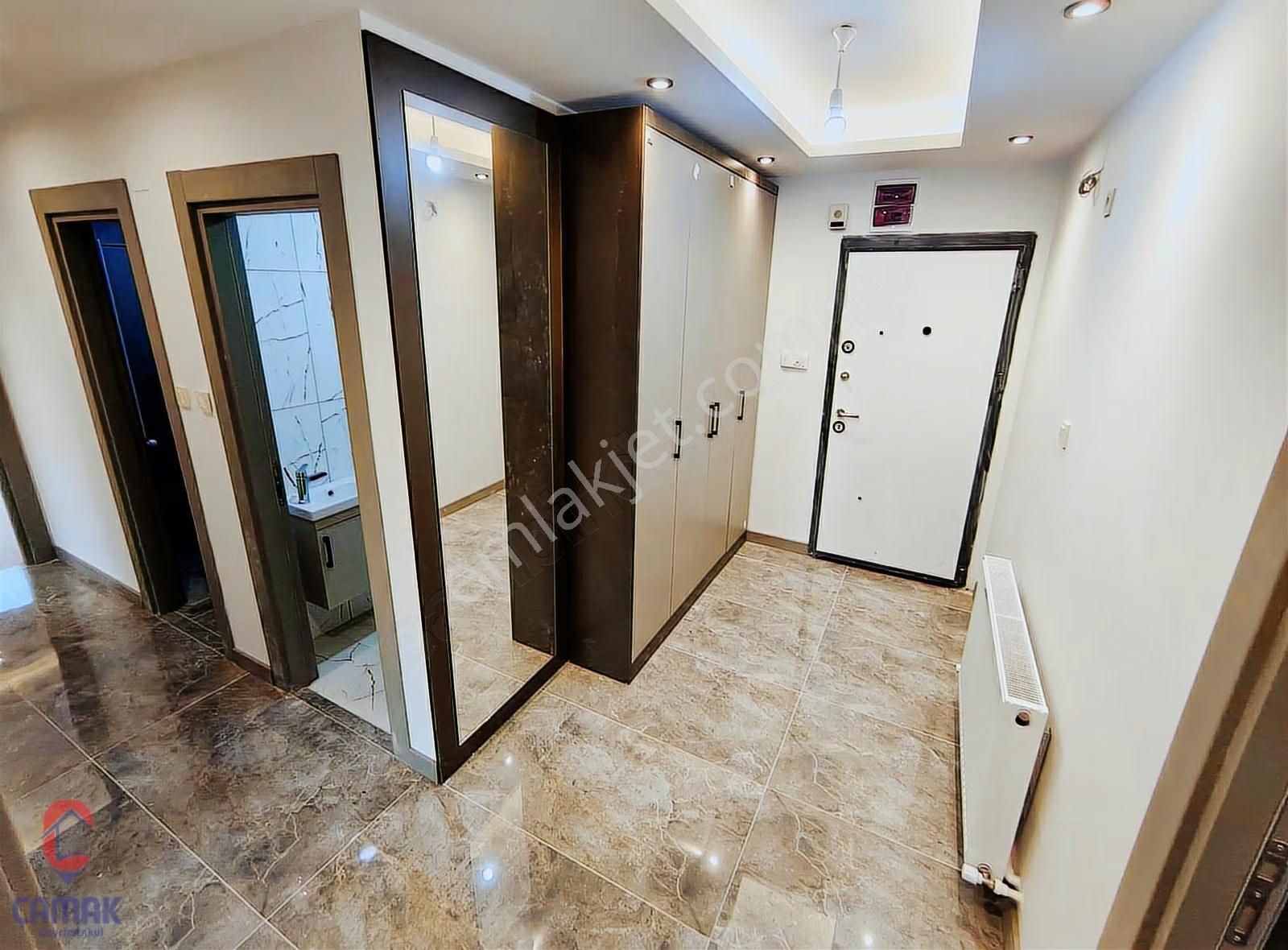 Çamak'tan Merkezi Konumda Renovasyonlu,ferah Ve Kullanışlı 3+1 - Görsel 11