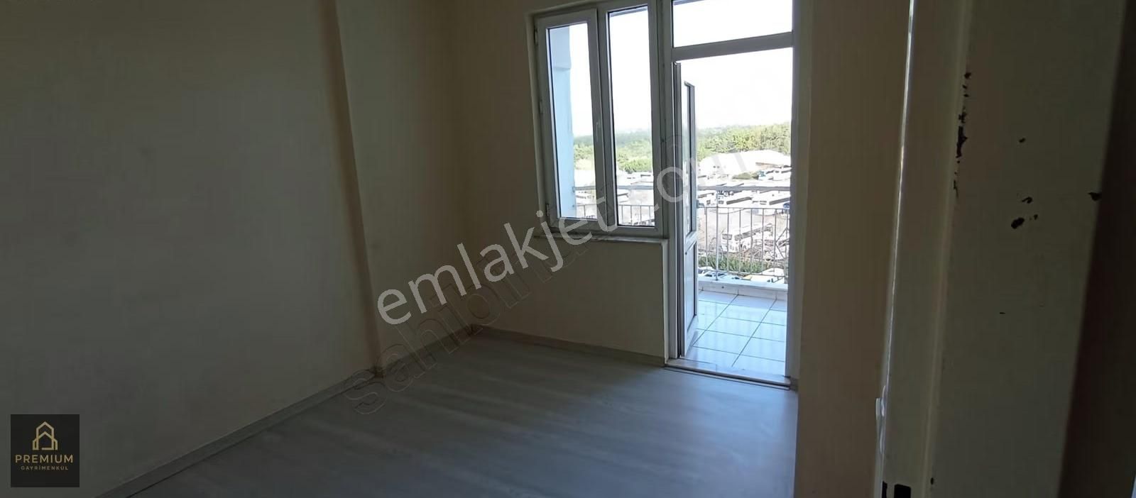 Yenidoğan Menzil Sitesinde Kiralık 3+1 | Merkezi Konum - Görsel 15