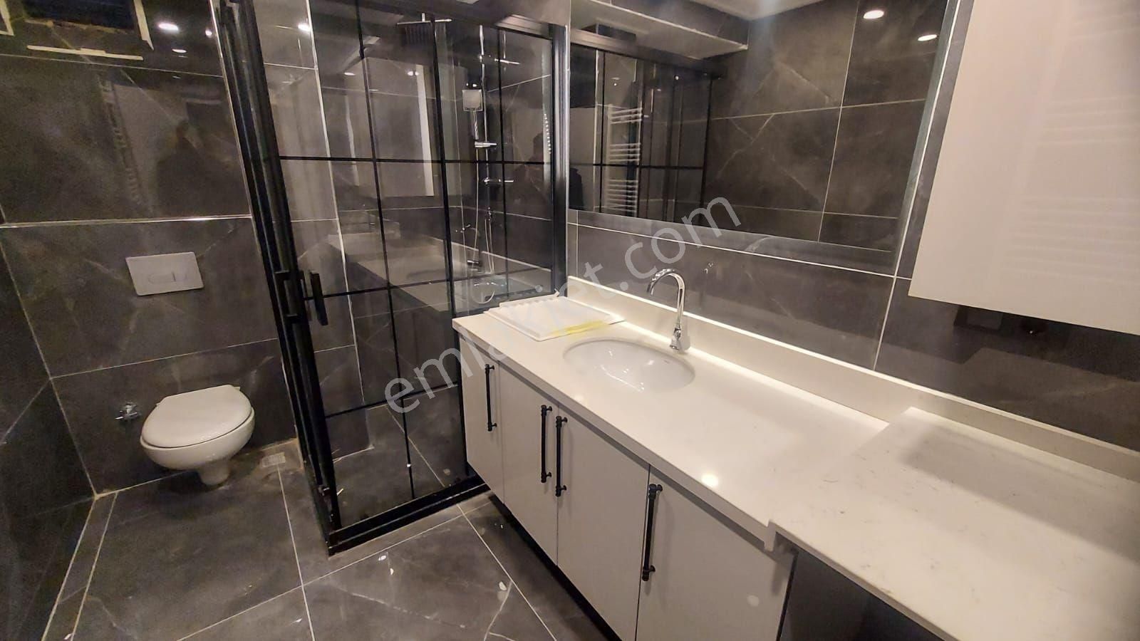 Kanaat'ten 29 Mayıs Hastane Yakını Lüx Yapılı 3 Cepheli Ara Kat - Görsel 17